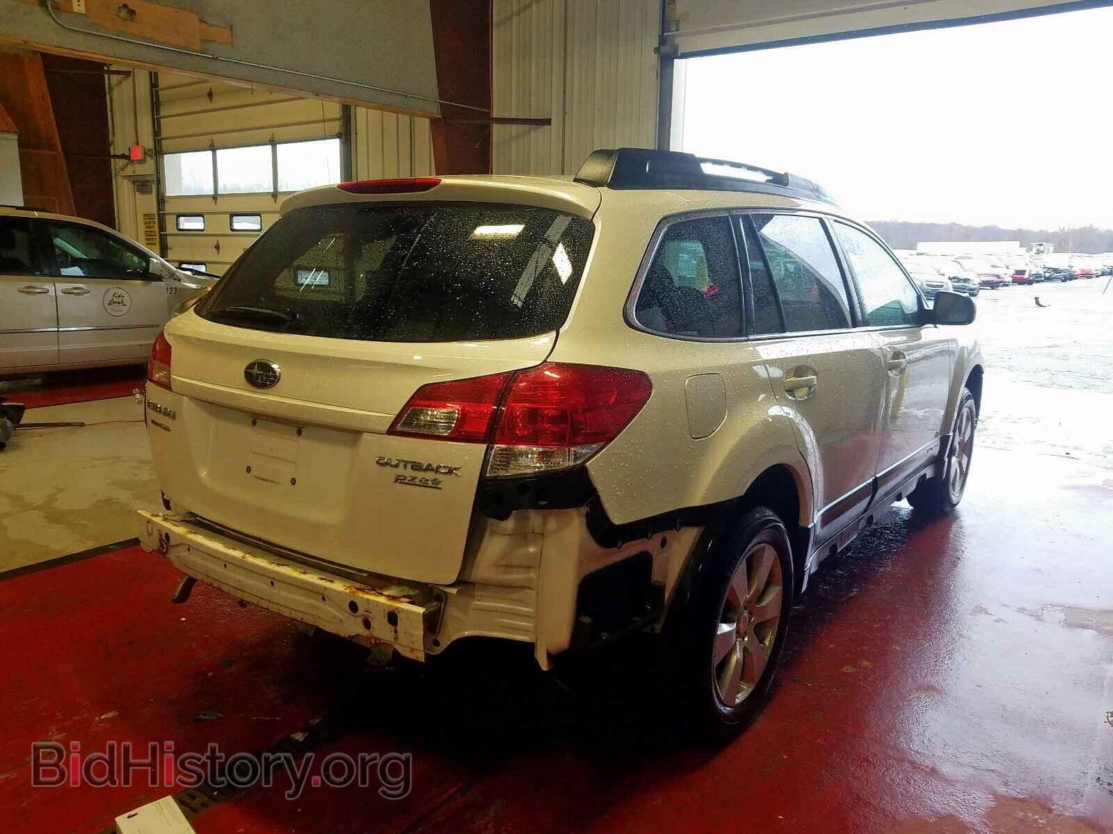 2011 SUBARU OUTBACK - VIN: 4S4BRBCCXB3321606 - Photo 4