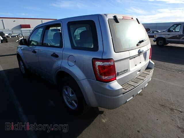 2011 FORD ESCAPE - VIN: 1FMCU0C77BKC11001 - Фото 3