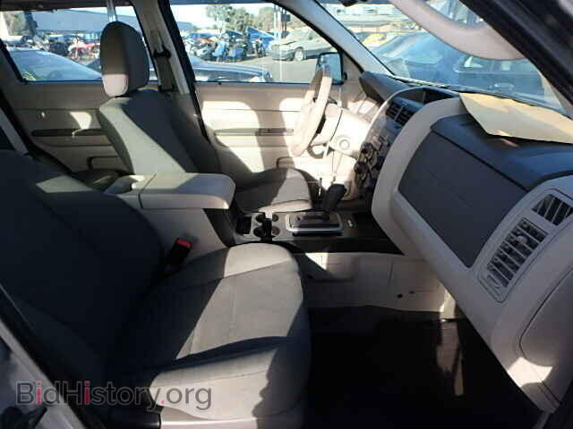 2011 FORD ESCAPE - VIN: 1FMCU0C77BKC11001 - Фото 5