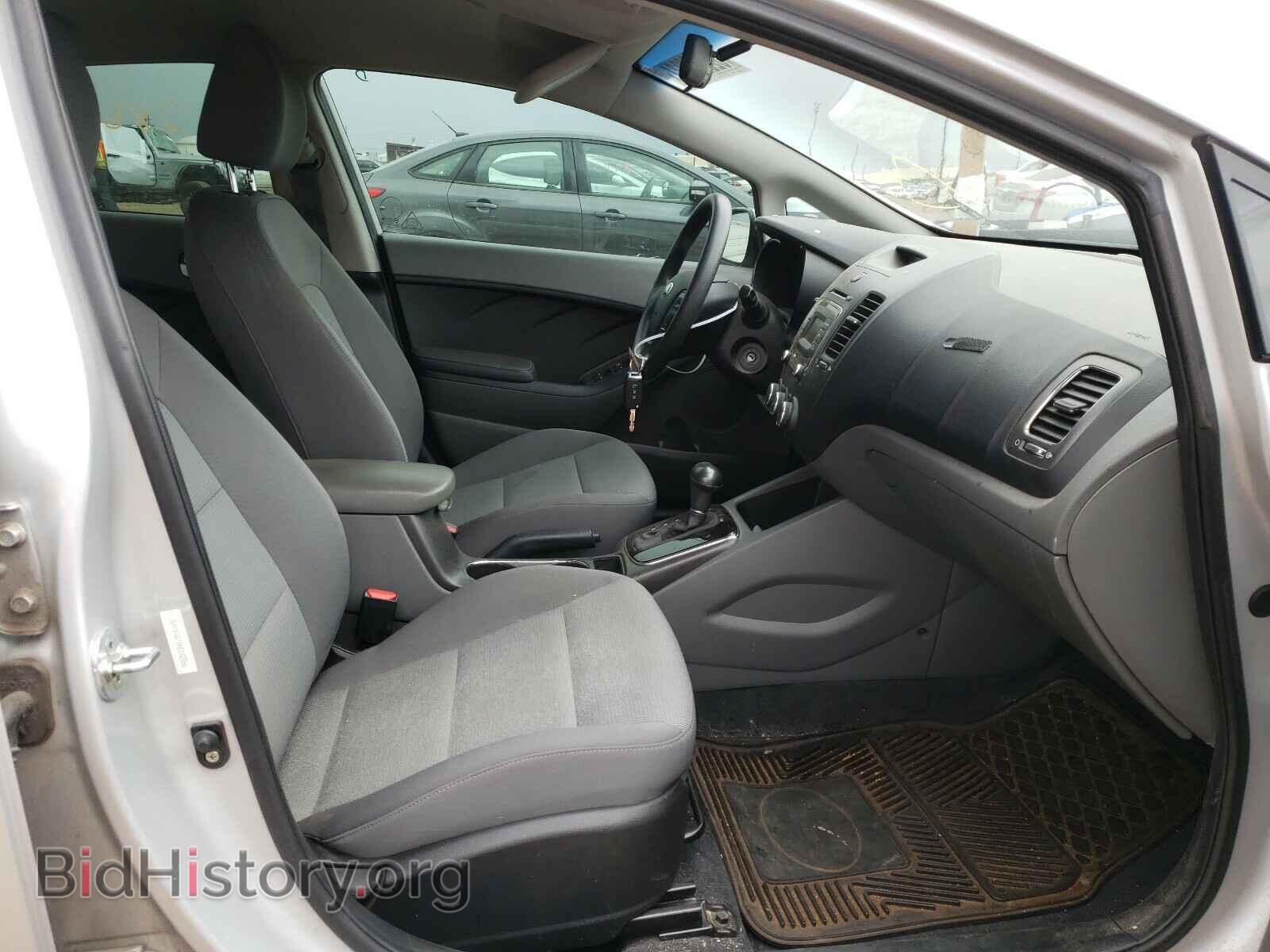 2017 KIA FORTE - VIN: 3KPFK4A7XHE142866 - Фото 4
