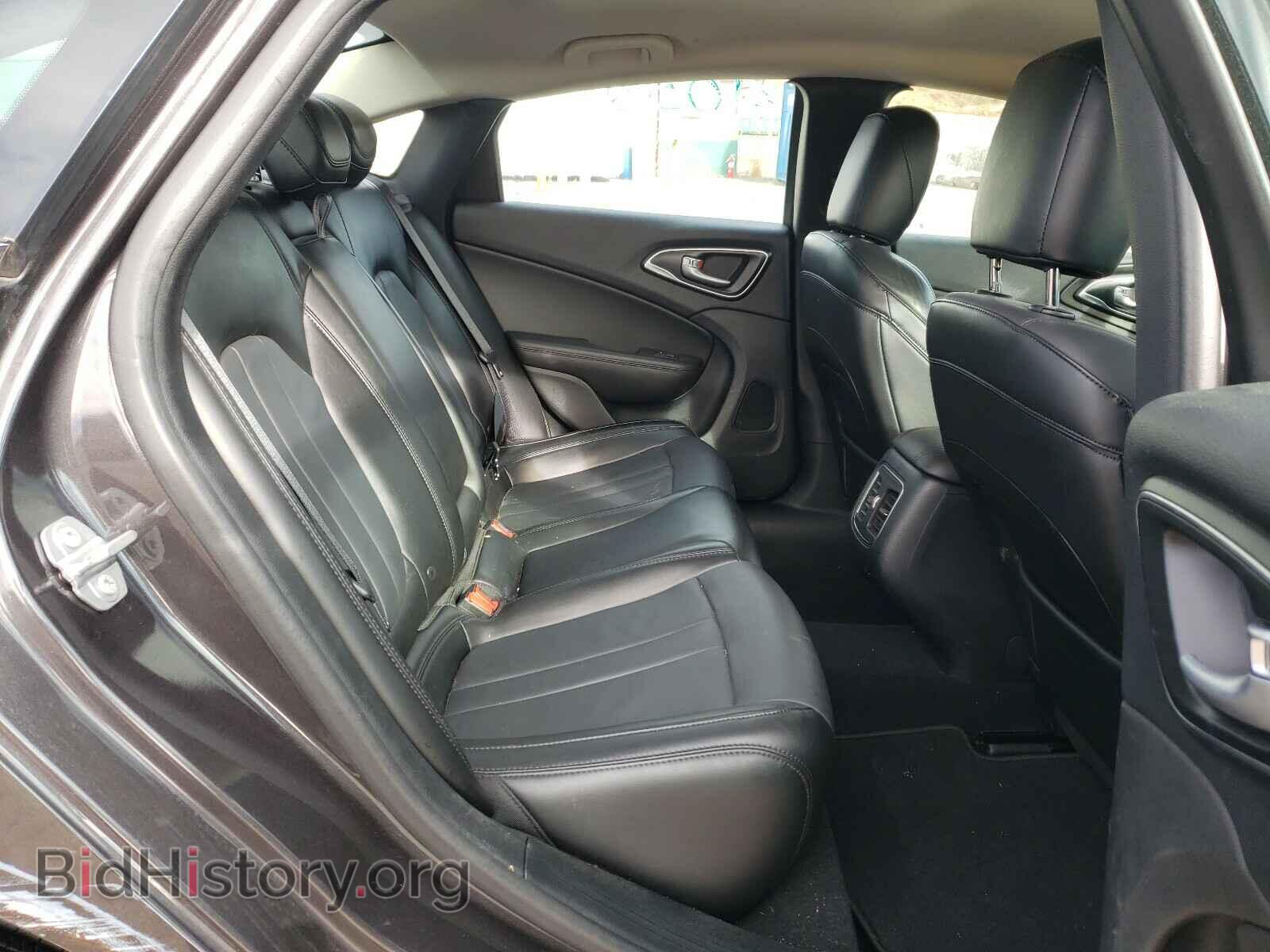 2017 CHRYSLER 200 - VIN: 1C3CCCAB9HN505642 - Фото 6