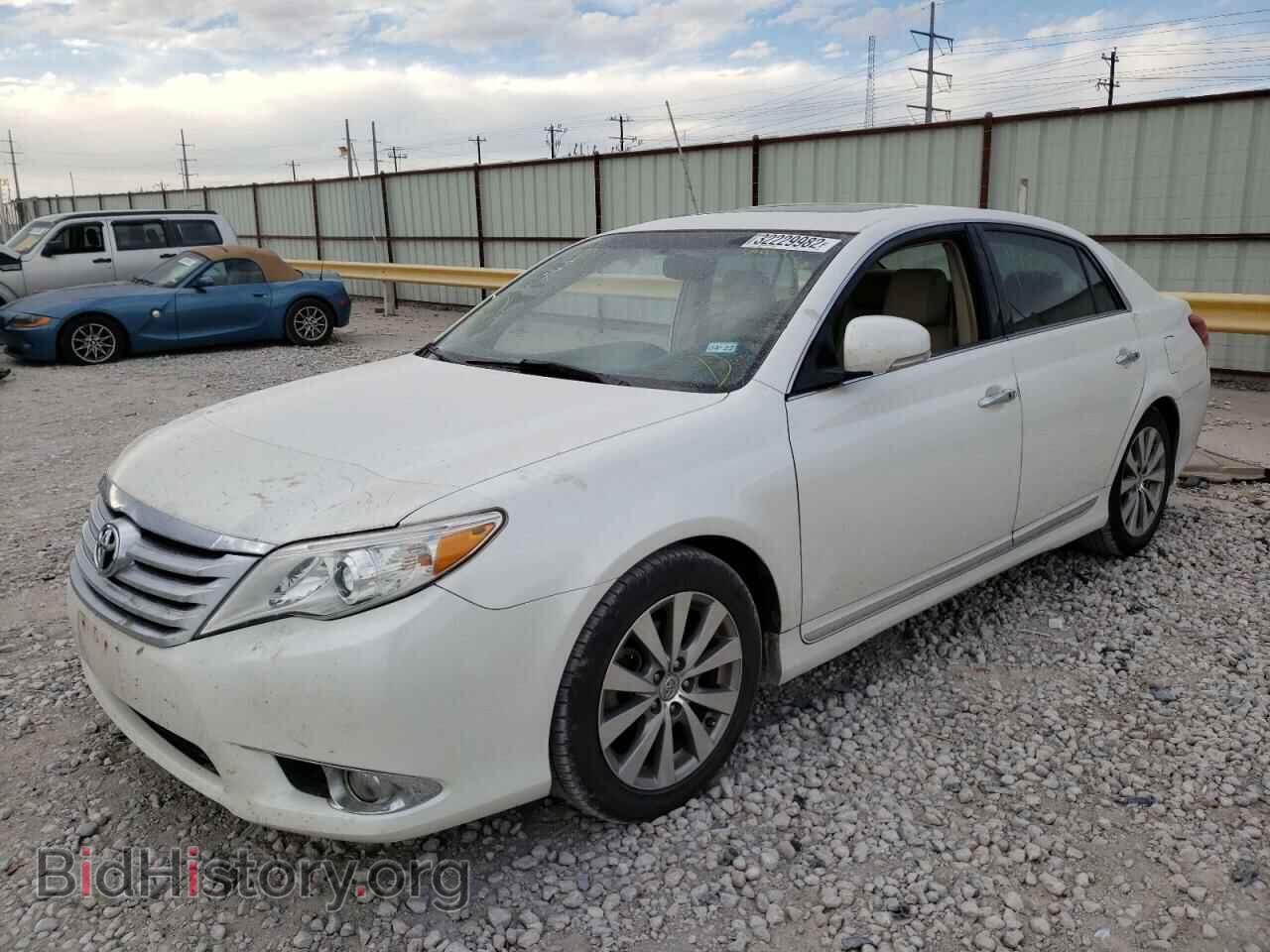 2011 TOYOTA AVALON - VIN: 4T1BK3DB2BU394690 - Фото 2