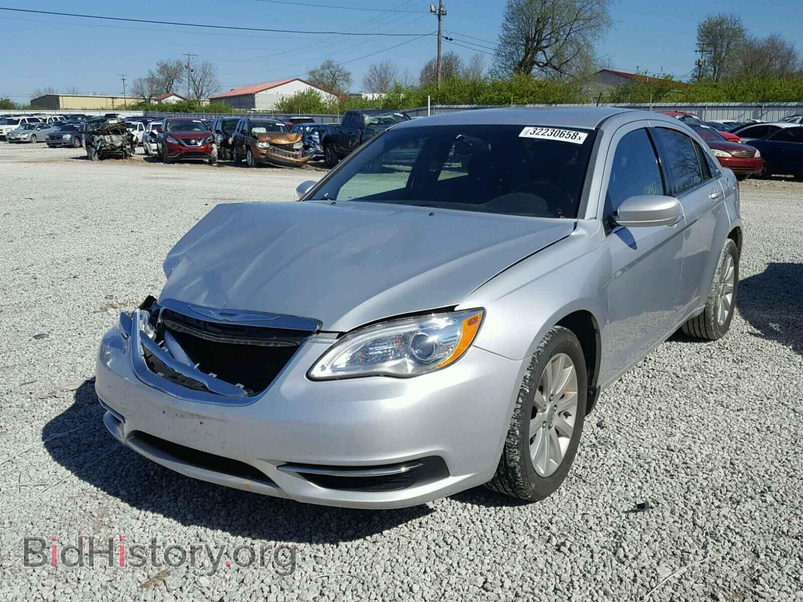 2012 CHRYSLER 200 - VIN: 1C3CCBBB1CN197724 - Фото 2
