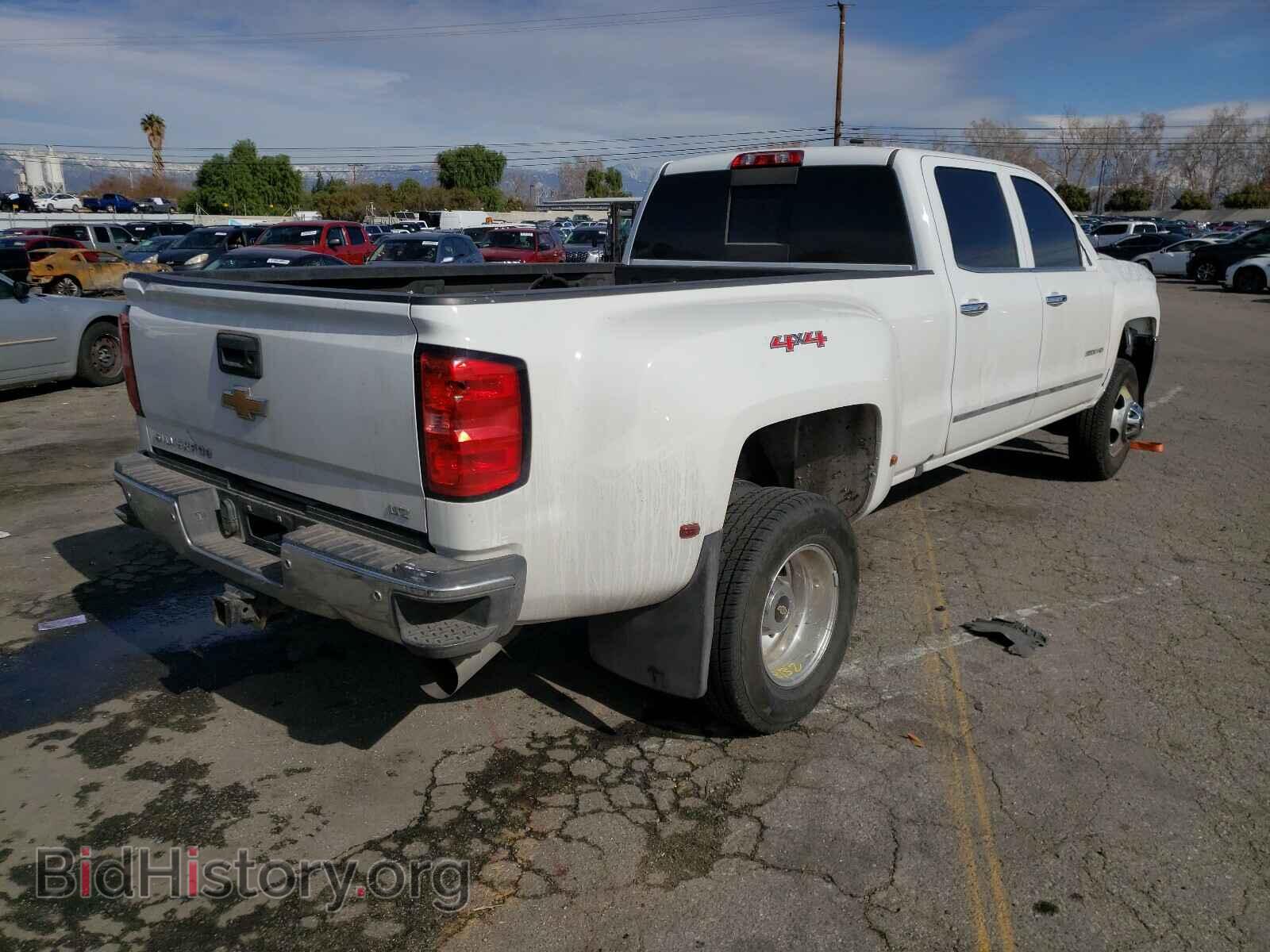2017 CHEVROLET SILVERADO - VIN: 1GC4K0EY9HF201768 - Фото 4