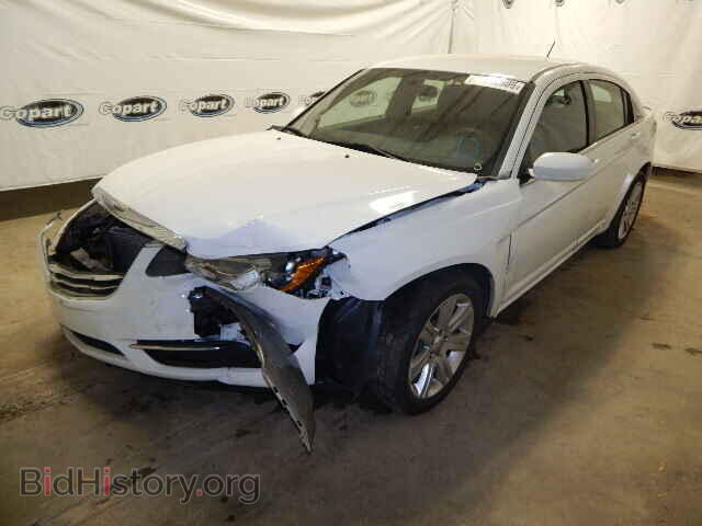 2013 CHRYSLER 200 - VIN: 1C3CCBABXDN640813 - Фото 2