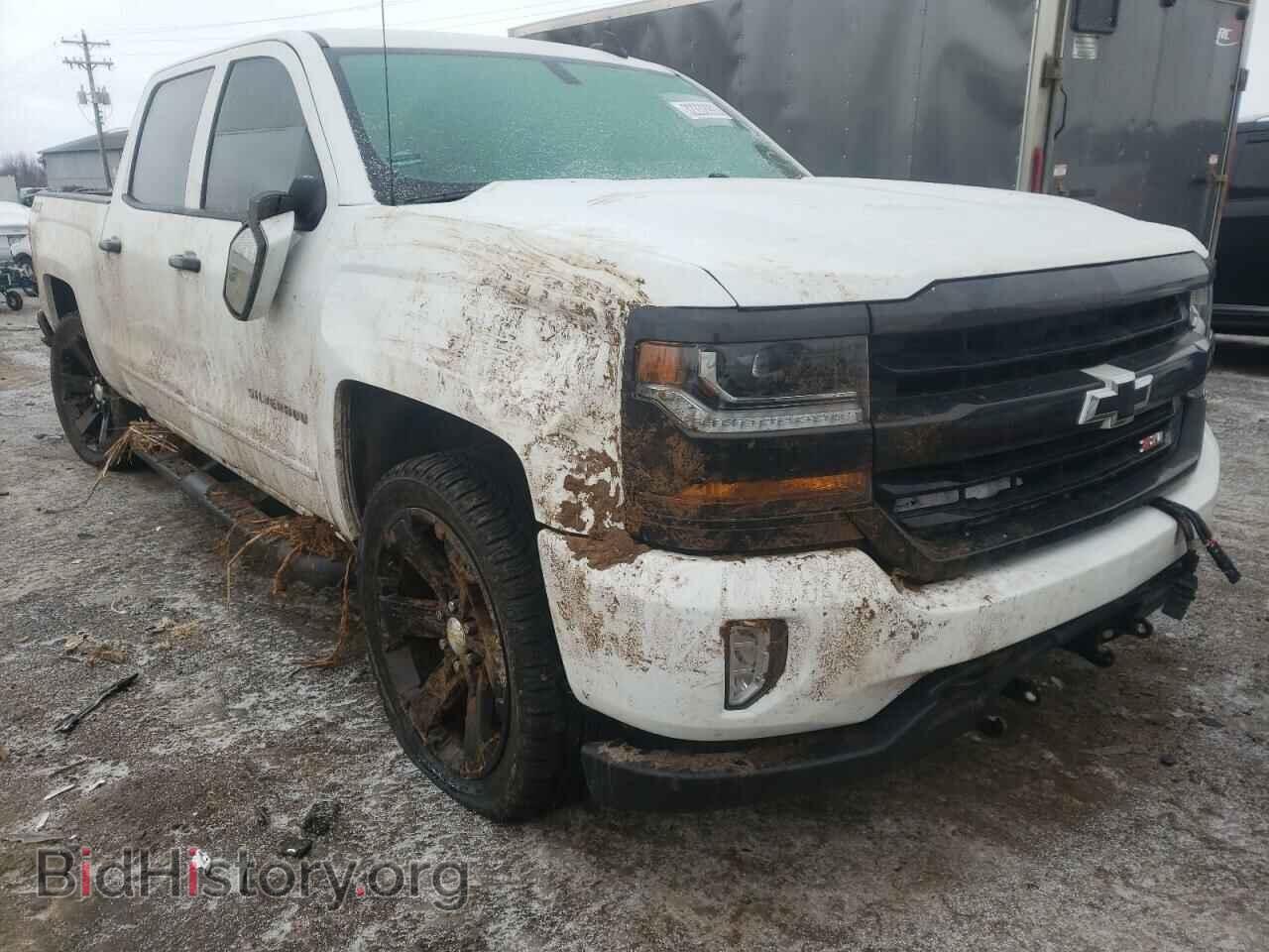 Photo 3GCUKREC0JG136824 - CHEVROLET SILVERADO 2018