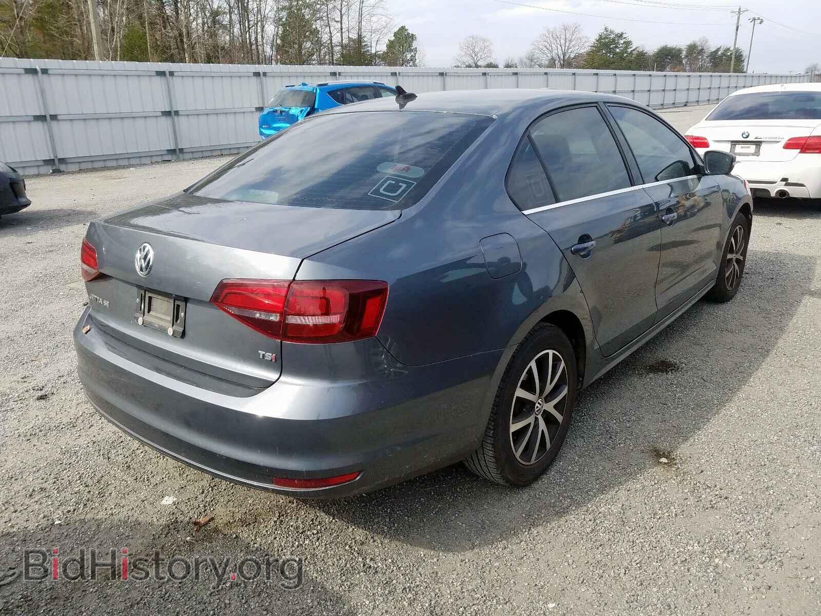 2017 VOLKSWAGEN JETTA - VIN: 3VWDB7AJ6HM220714 - Фото 4
