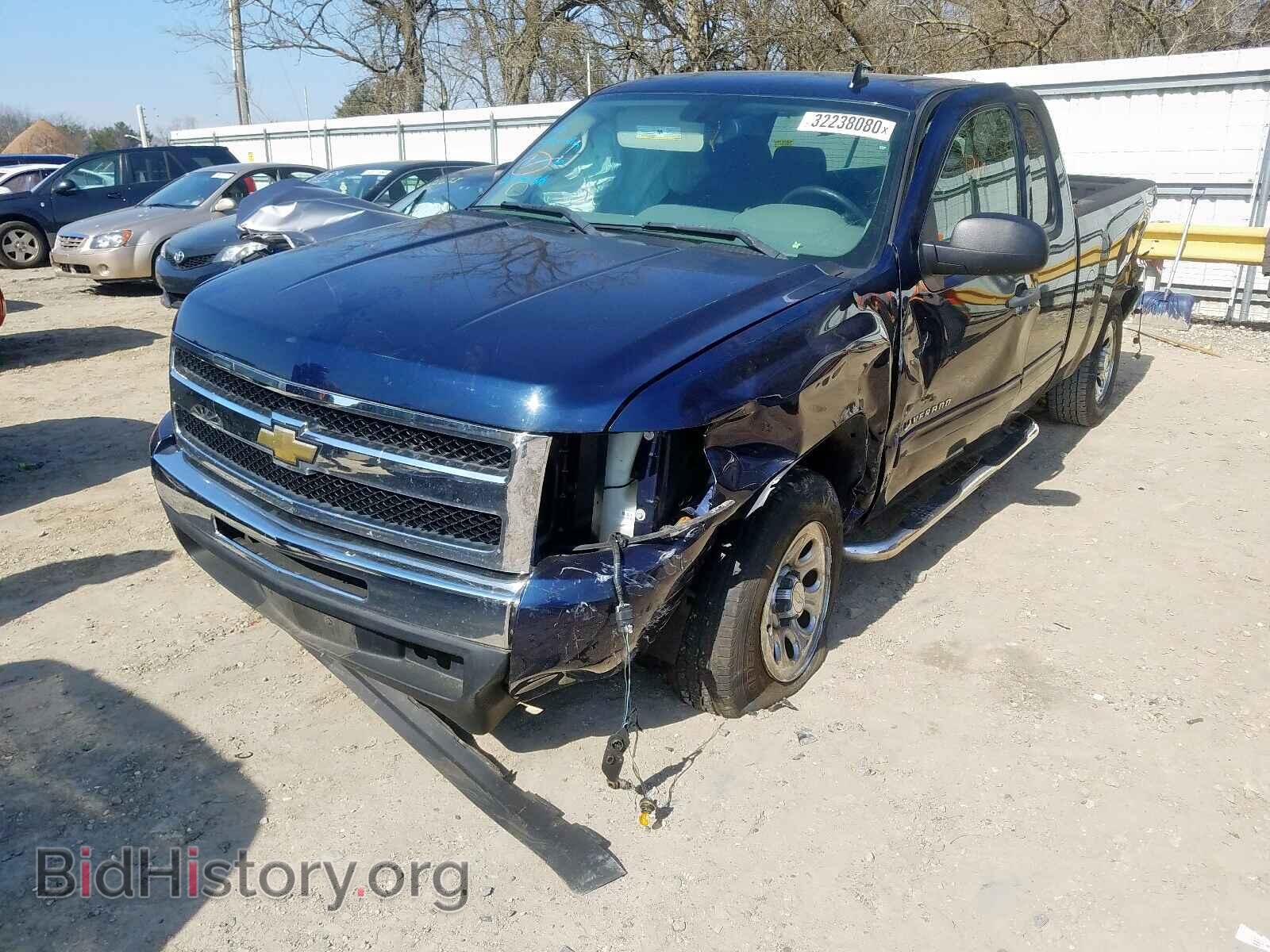 2011 CHEVROLET SILVERADO - VIN: 1GCRCREA9BZ164267 - Фото 2