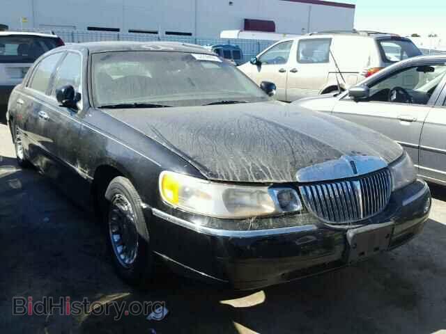 Photo 1LNHM83W2YY919612 - LINCOLN TOWNCAR 2000