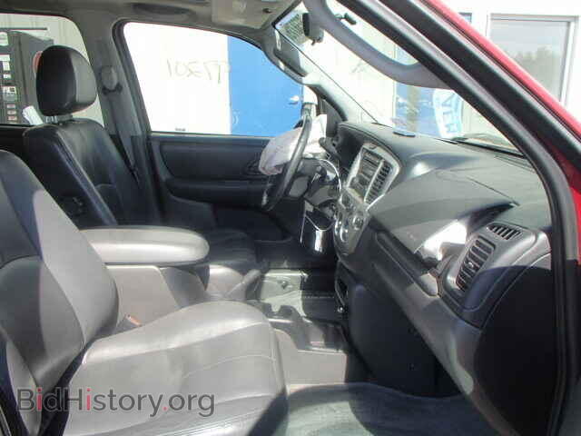 2004 MAZDA TRIBUTE - VIN: 4F2CZ06134KM18551 - Фото 5