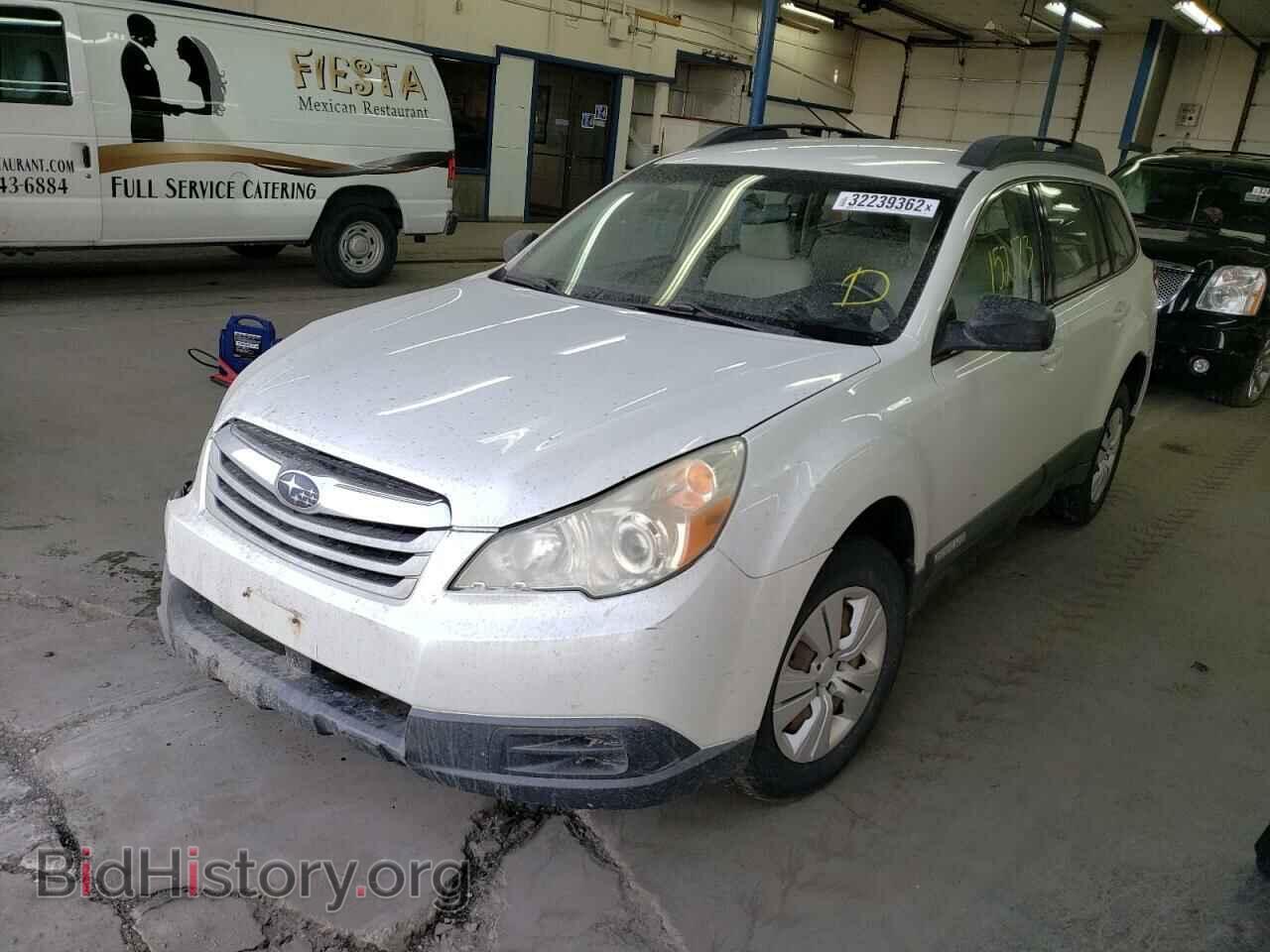2010 SUBARU OUTBACK - VIN: 4S4BRBAC9A3329035 - Фото 2
