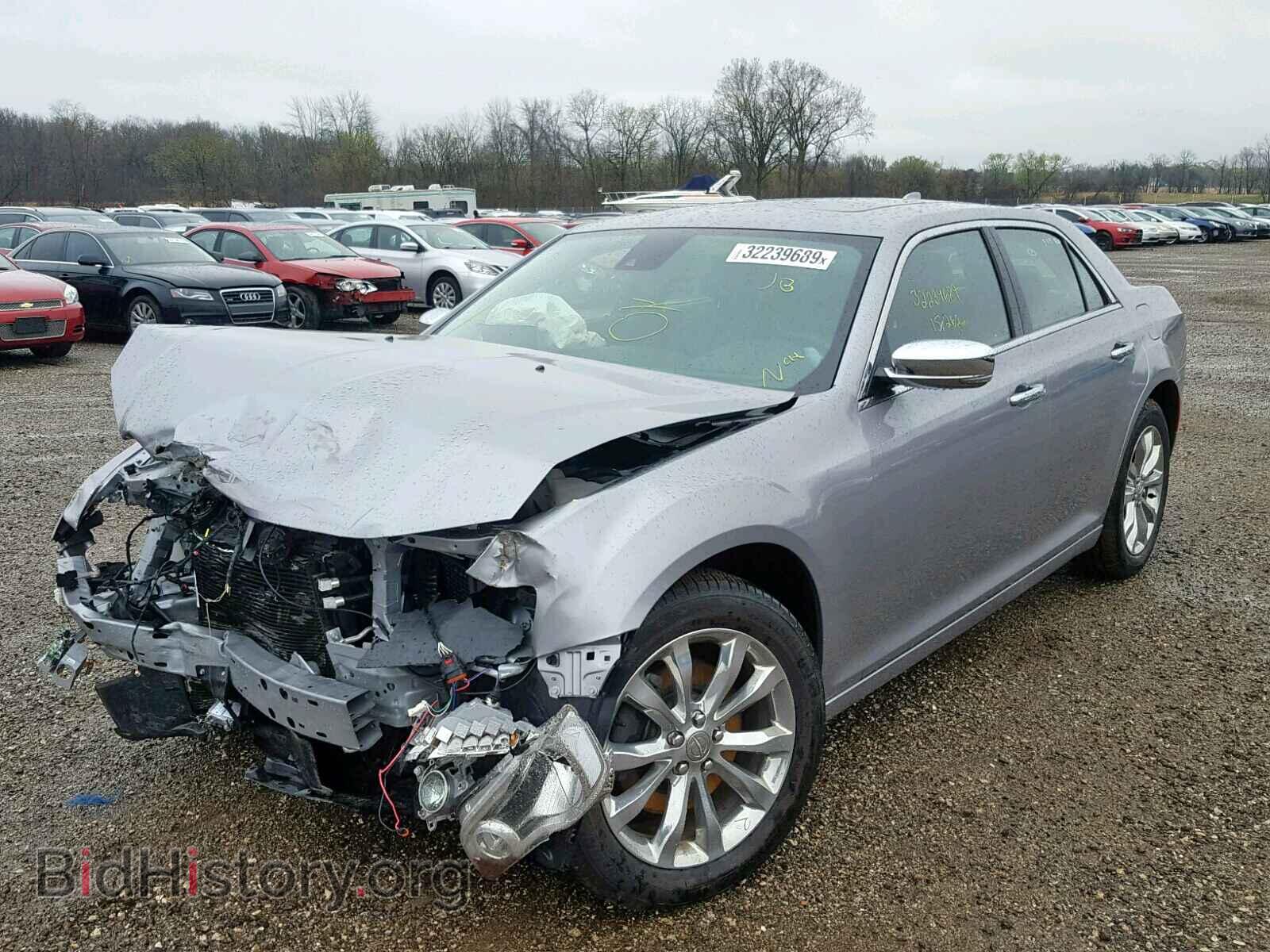 2018 CHRYSLER 300 - VIN: 2C3CCAKG8JH300326 - Фото 2