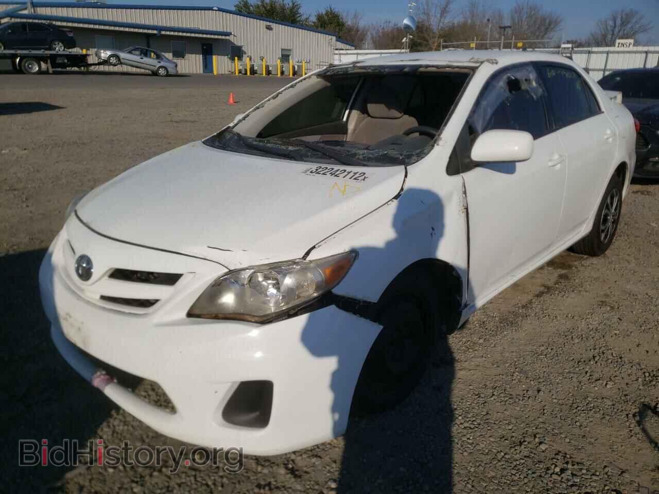 2011 TOYOTA COROLLA - VIN: 2T1BU4EE1BC577945 - Фото 2
