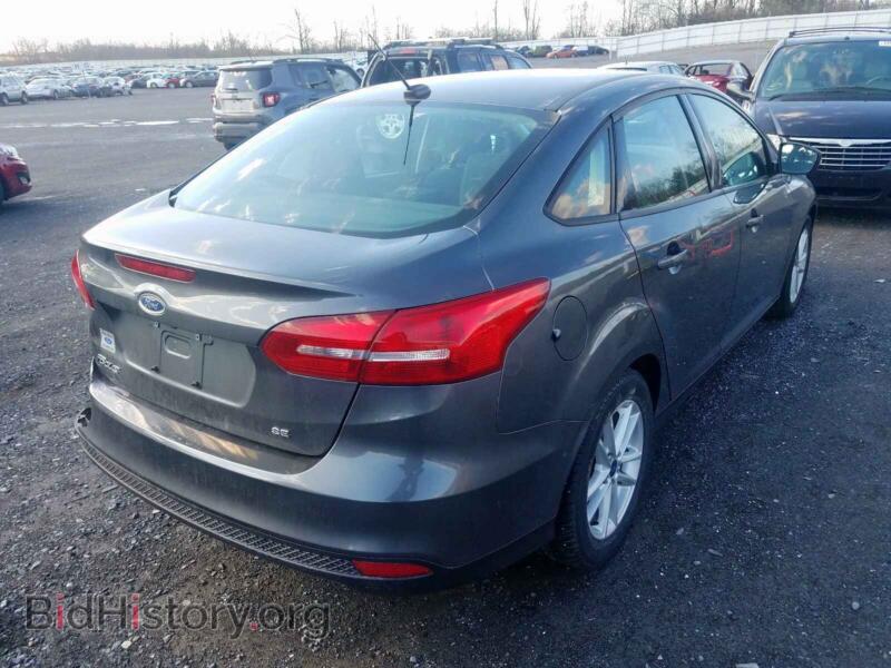 2017 Ford FOCUS (VIN 1FADP3F26HL220945) — фото 4 из 10