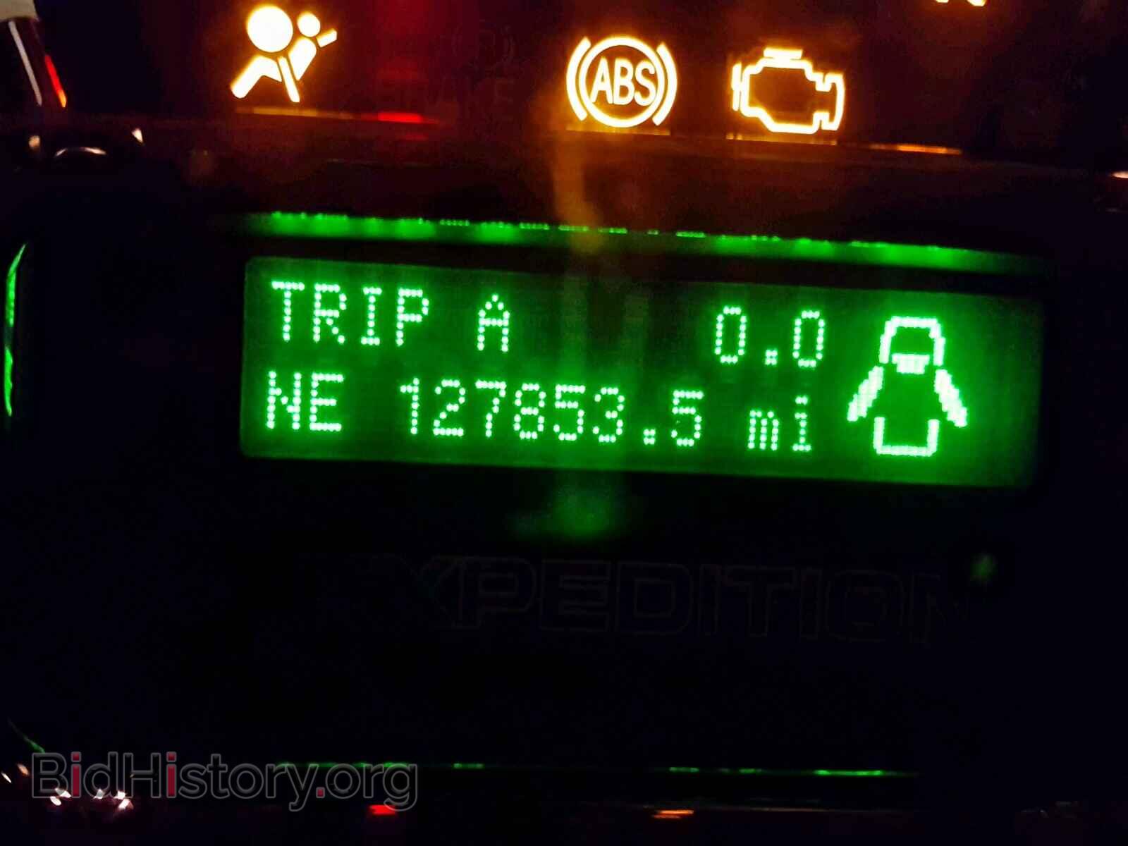 2010 FORD EXPEDITION - VIN: 1FMJU2A56AEA30165 - Фото 8