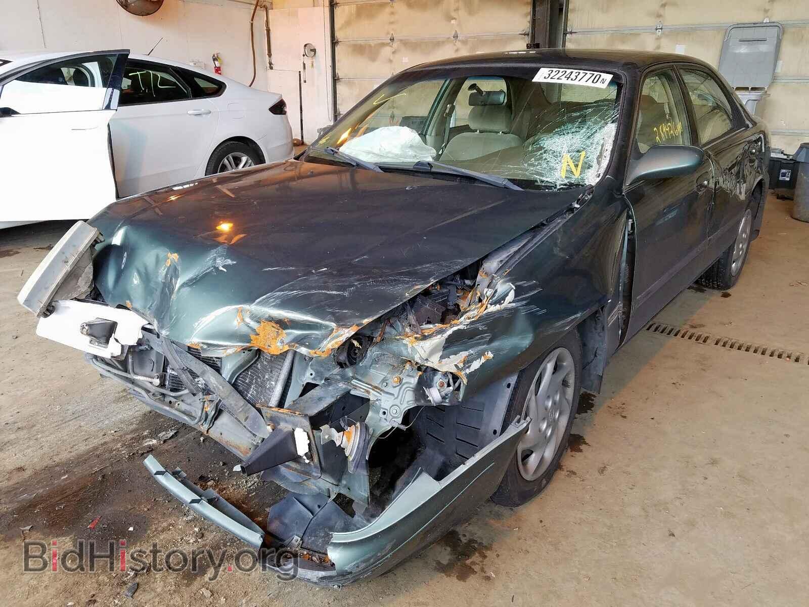 2000 MAZDA 626 - VIN: 1YVGF22C8Y5138216 - Фото 2