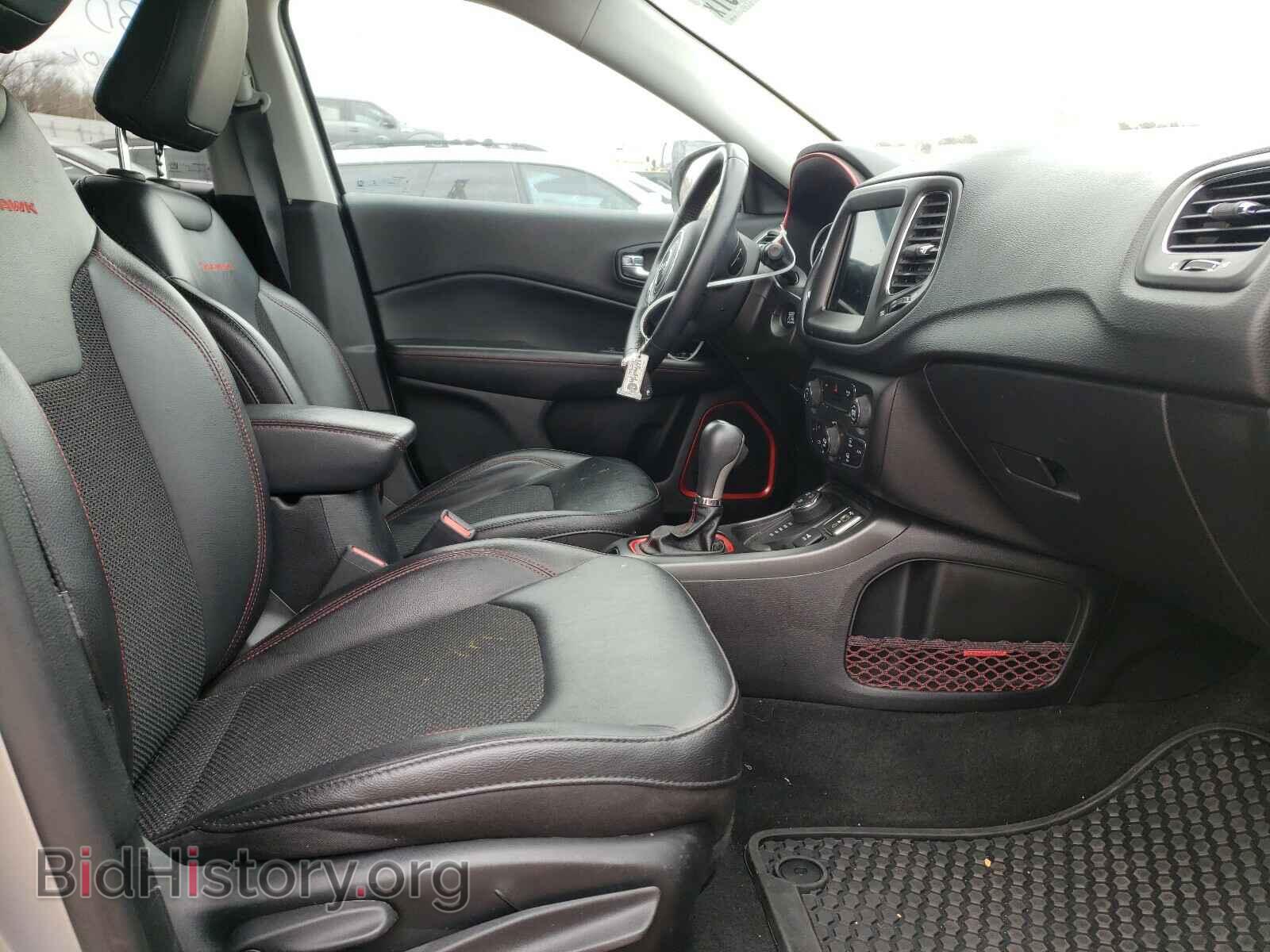 2019 JEEP COMPASS - VIN: 3C4NJDDB5KT733527 - Фото 5