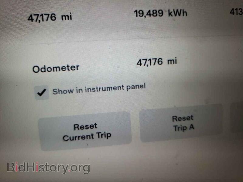 2017 Tesla MODEL X (VIN 5YJXCAE20HF077244) — photo 8 of 10