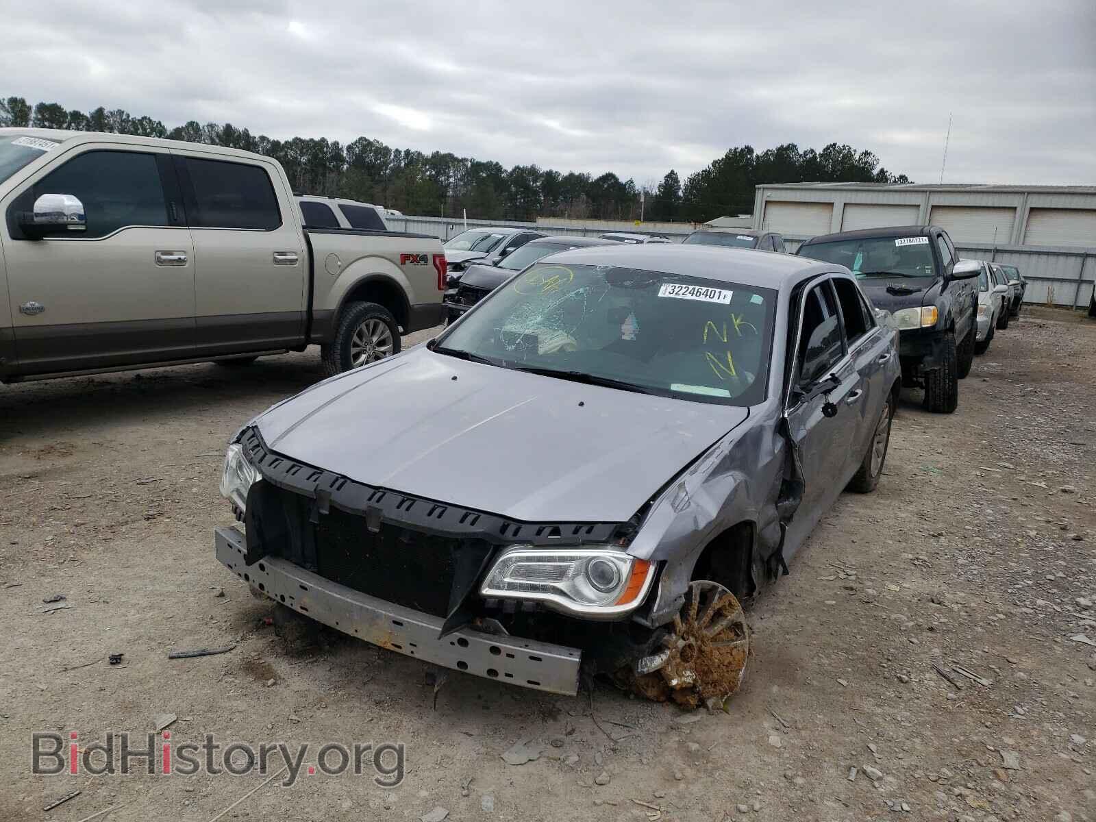2014 CHRYSLER 300 - VIN: 2C3CCAAG5EH378585 - Фото 2