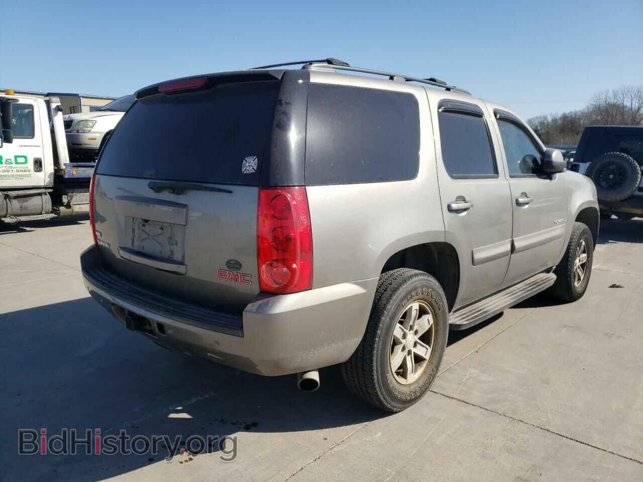 2009 GMC YUKON - VIN: 1GKFC23009R205193 - Photo 4