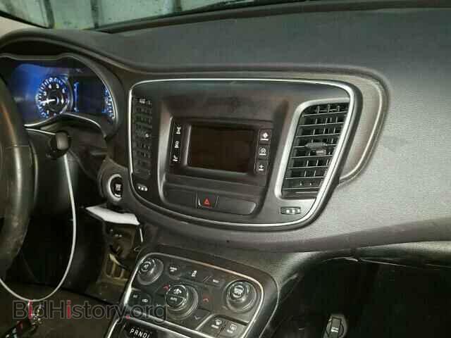 2015 CHRYSLER 200 - VIN: 1C3CCCAB1FN555867 - Фото 9