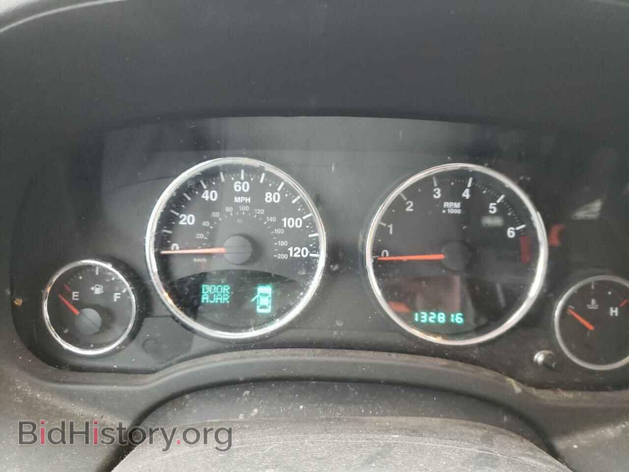 2011 JEEP COMPASS - VIN: 1J4NT5FBXBD140436 - Photo 8