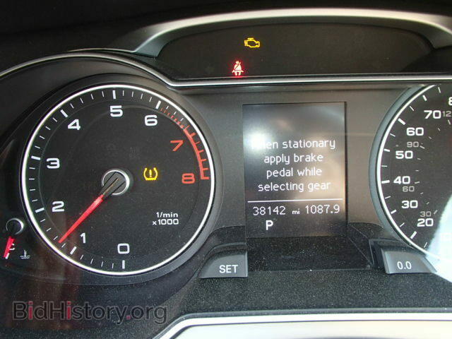 2013 AUDI A4 - VIN: WAUFFAFL2DN004945 - Фото 8