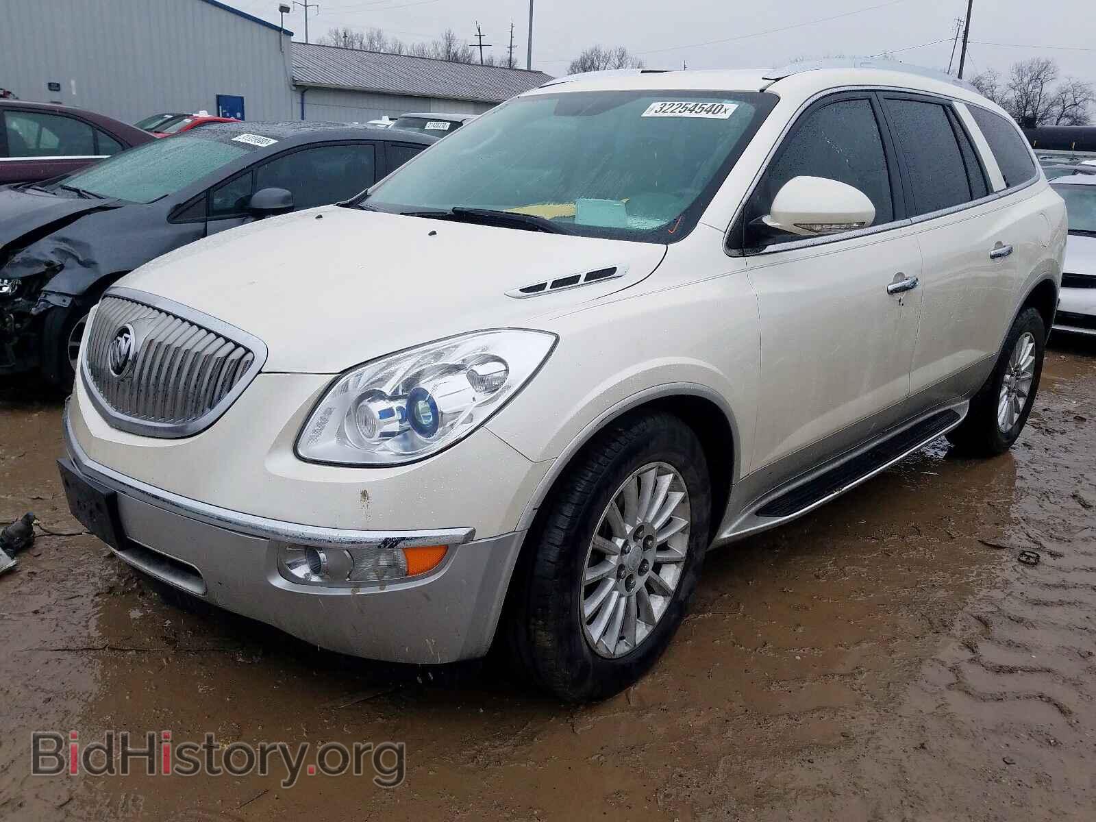 2011 BUICK ENCLAVE - VIN: 5GAKRBED2BJ355109 - Фото 2