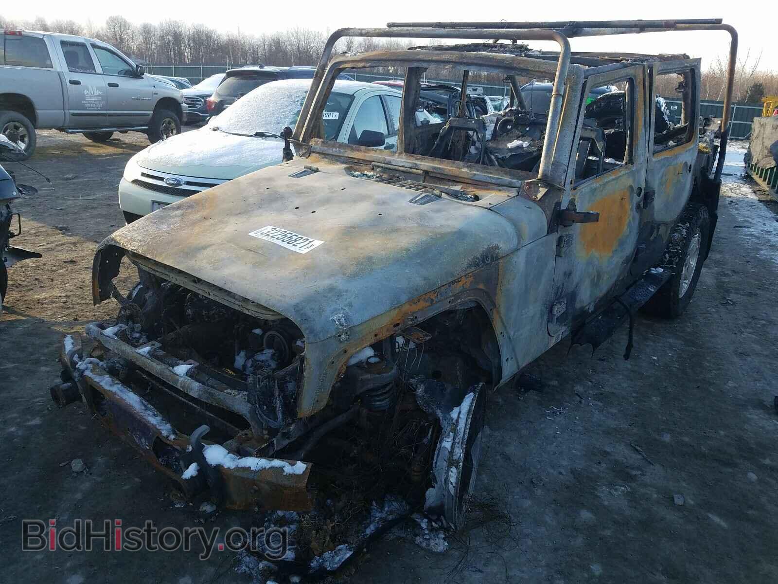 2011 JEEP WRANGLER - VIN: 1J4BA5H10BL581382 - Фото 2