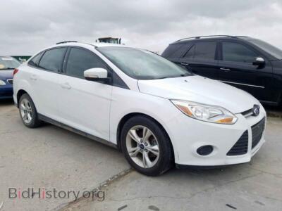 2014 Ford FOCUS Focus SE, white — VIN 1FADP3F25EL117477, Copart