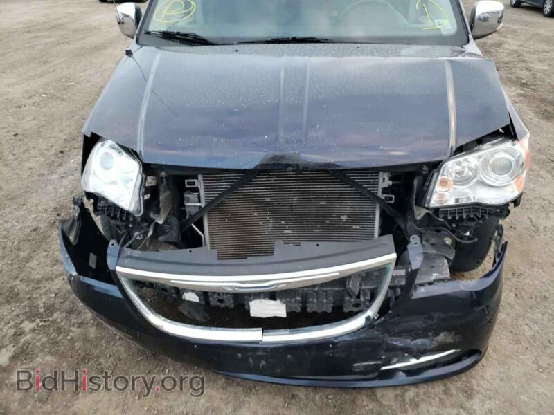 2011 Chrysler MINIVAN (VIN 2A4RR6DG6BR688239) — photo 7 of 10