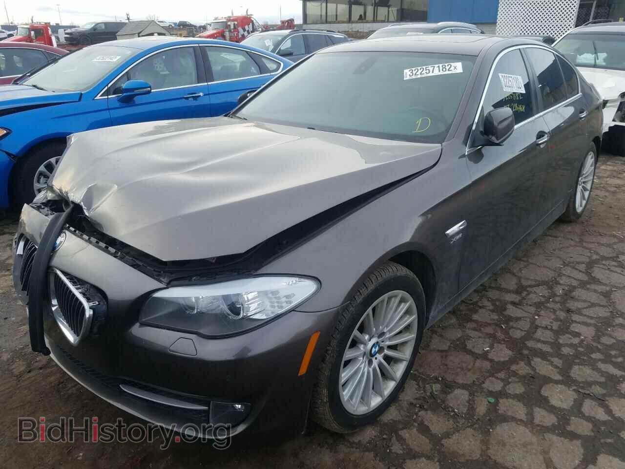 2011 BMW 5 SERIES - VIN: WBAFU7C54BC781974 - Фото 2