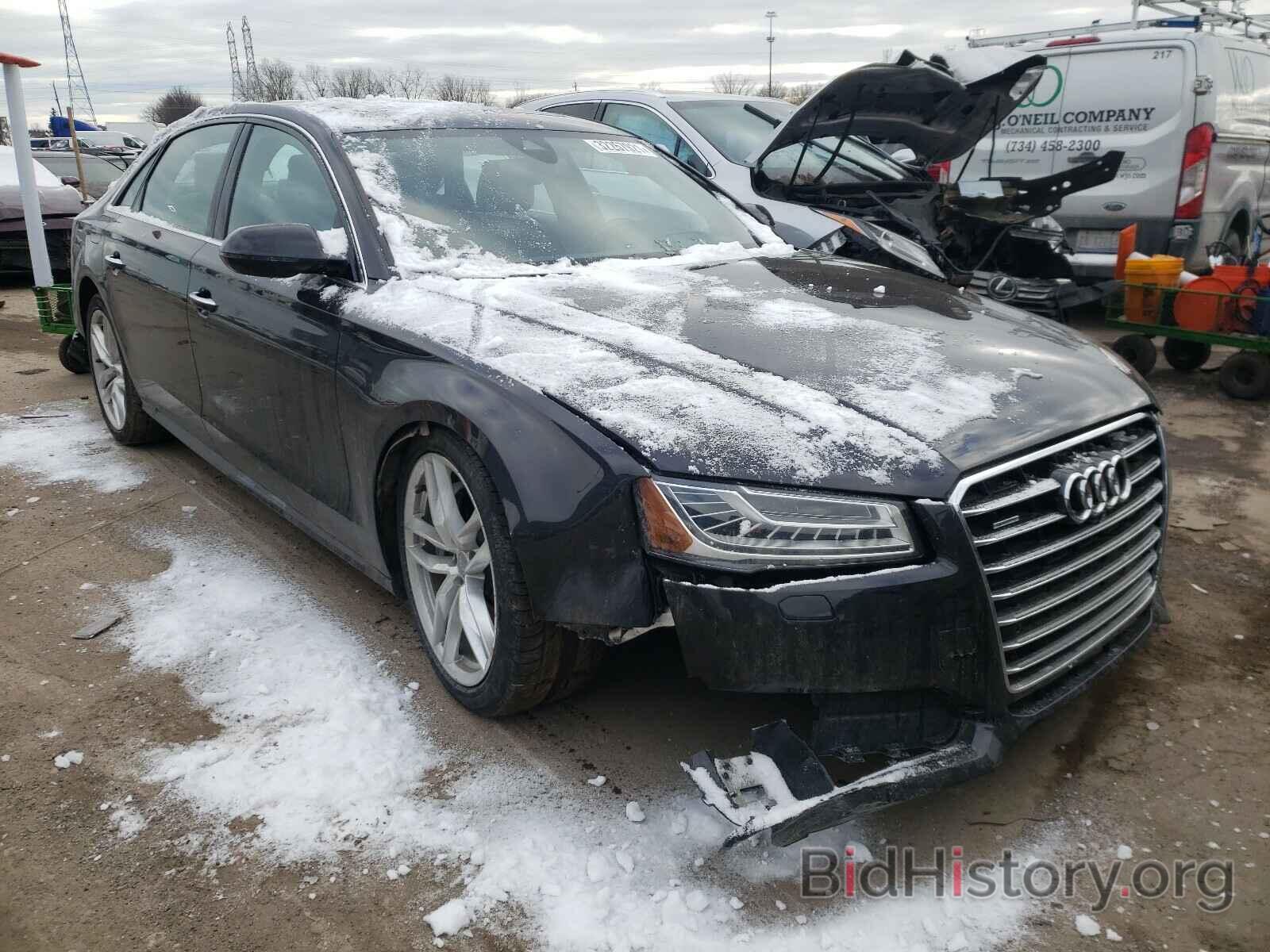 Photo WAU44AFD3HN019417 - AUDI A8 2017