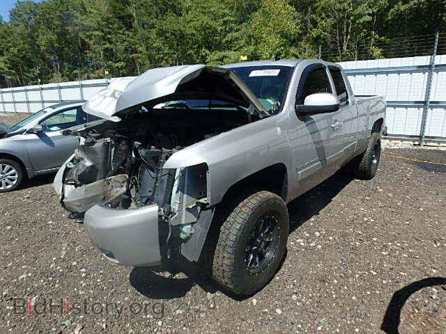 2007 CHEVROLET SILVERADO - VIN: 2GCEK19J171586322 - Photo 2