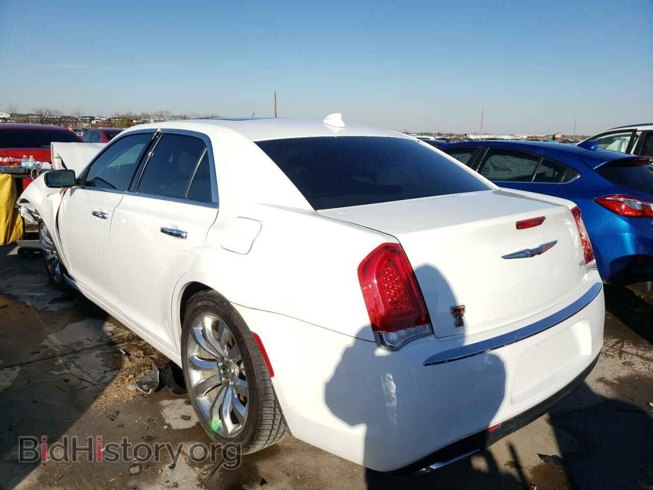 2016 CHRYSLER 300 - VIN: 2C3CCAET2GH216763 - Фото 3