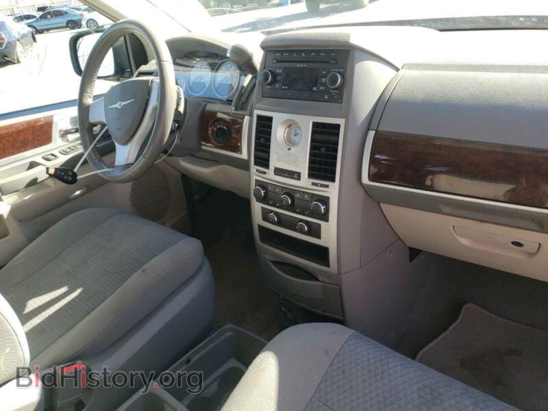 2010 Chrysler MINIVAN (VIN 2A4RR5D10AR132044) — фото 9 из 10