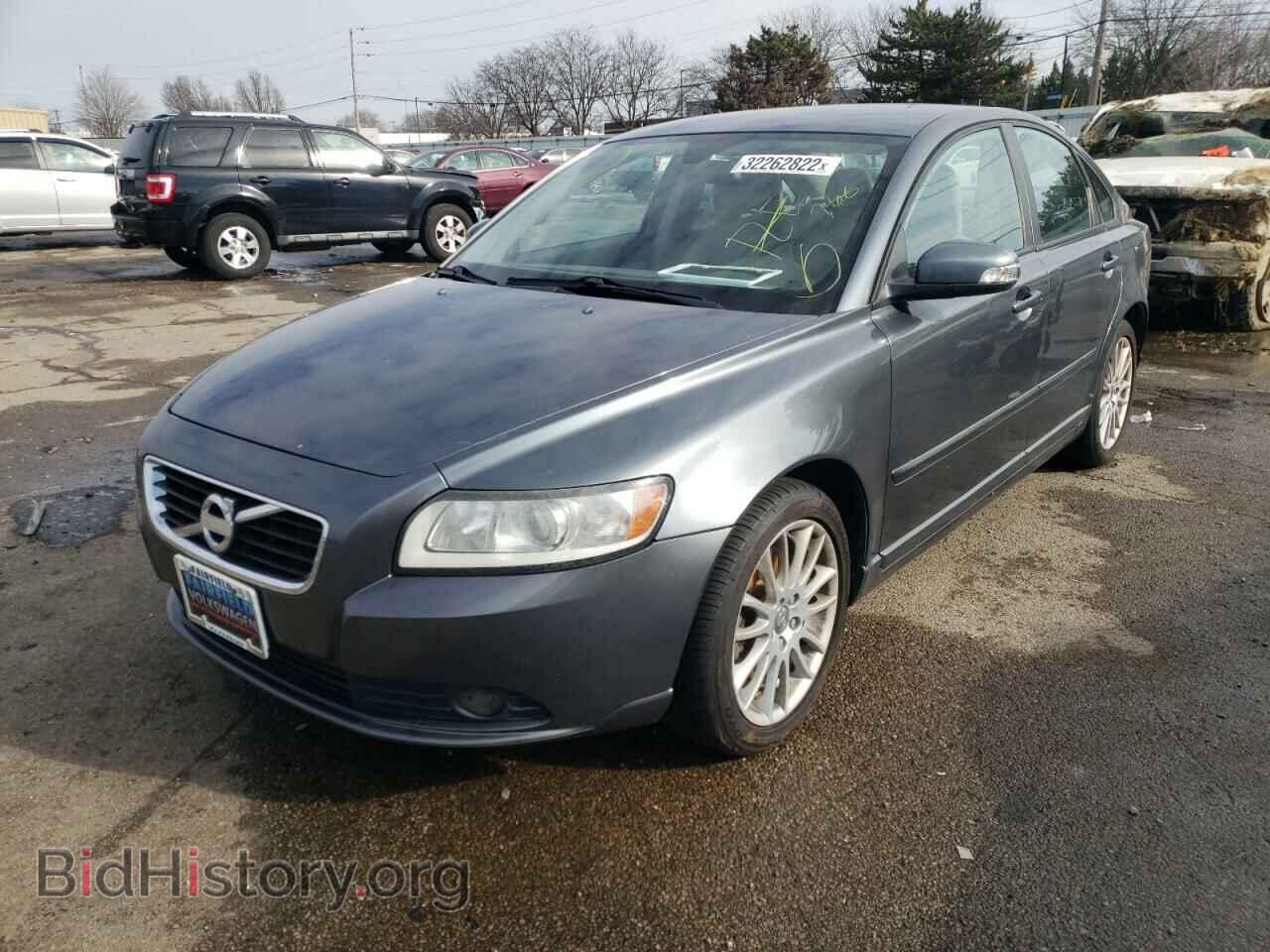 2011 VOLVO S40 - VIN: YV1672MS2B2541842 - Фото 2