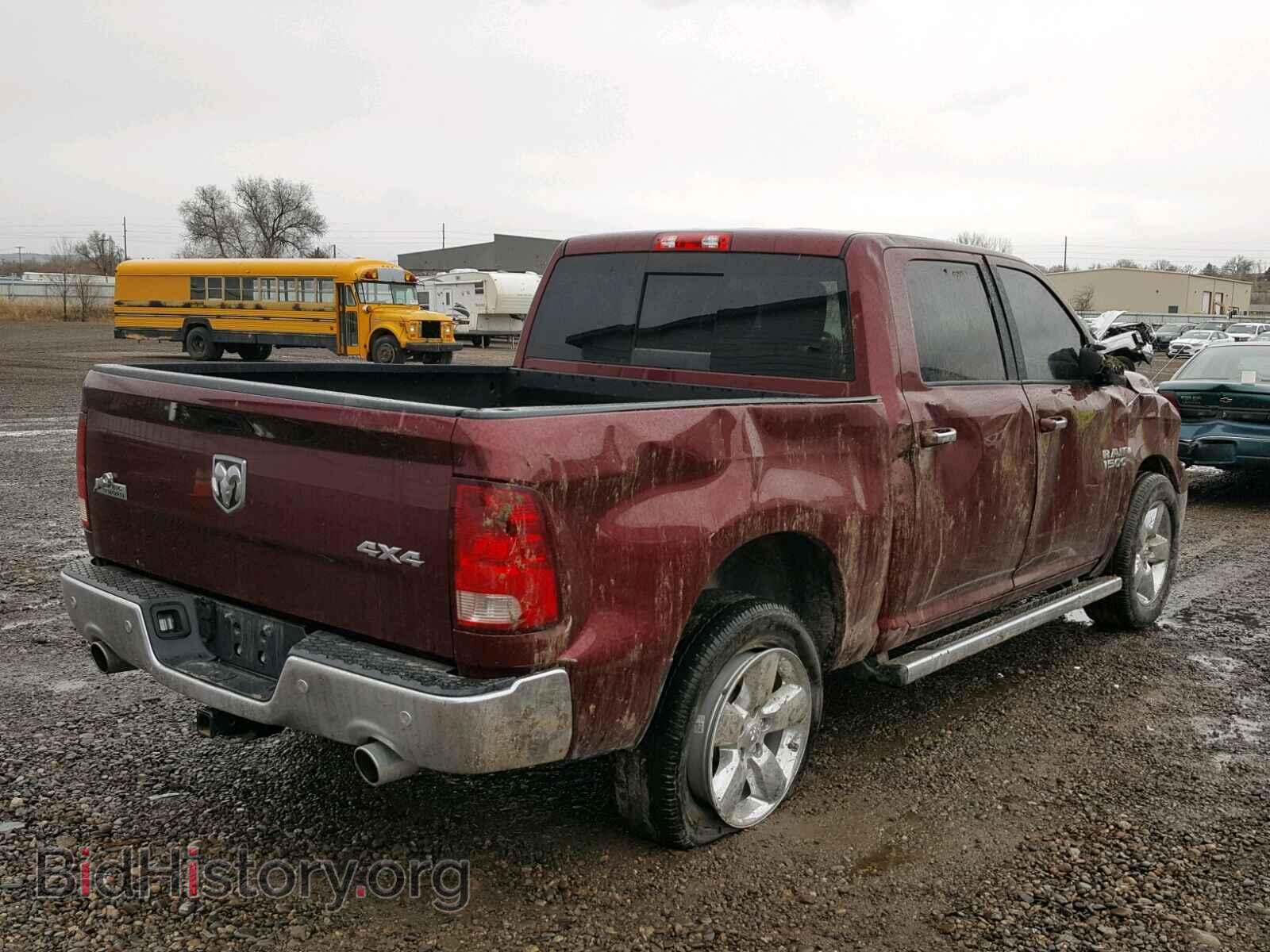 2017 RAM 1500 SLT - VIN: 3C6RR7LT9HG665246 - Фото 4