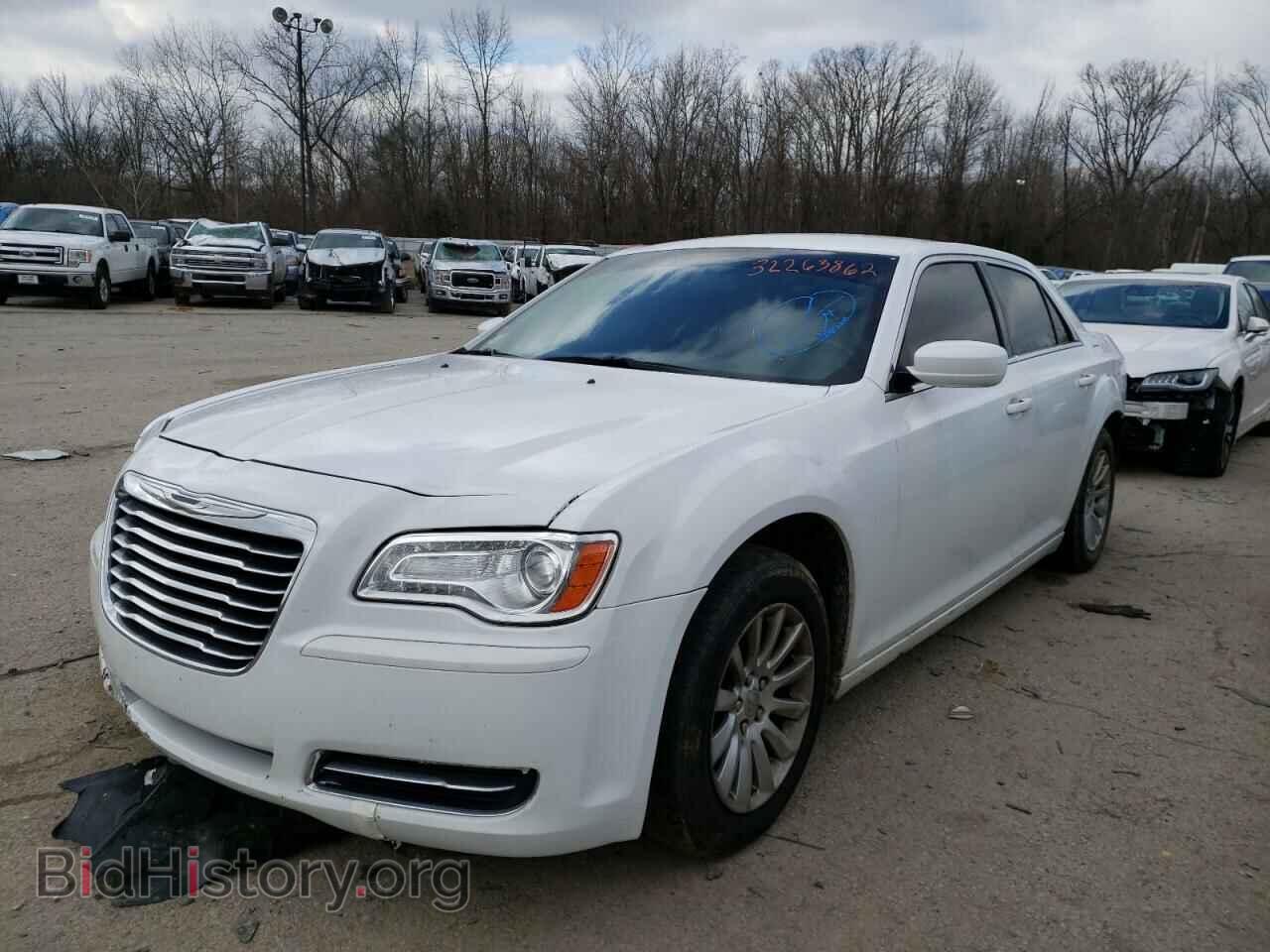 2014 CHRYSLER 300 - VIN: 2C3CCAAG6EH128143 - Фото 2