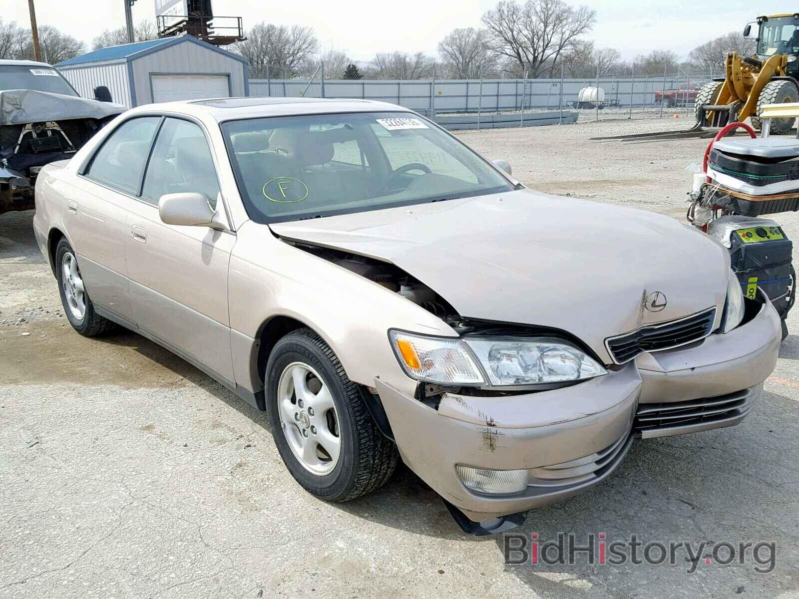 Photo JT8BF28G1W5036326 - LEXUS ES300 1998