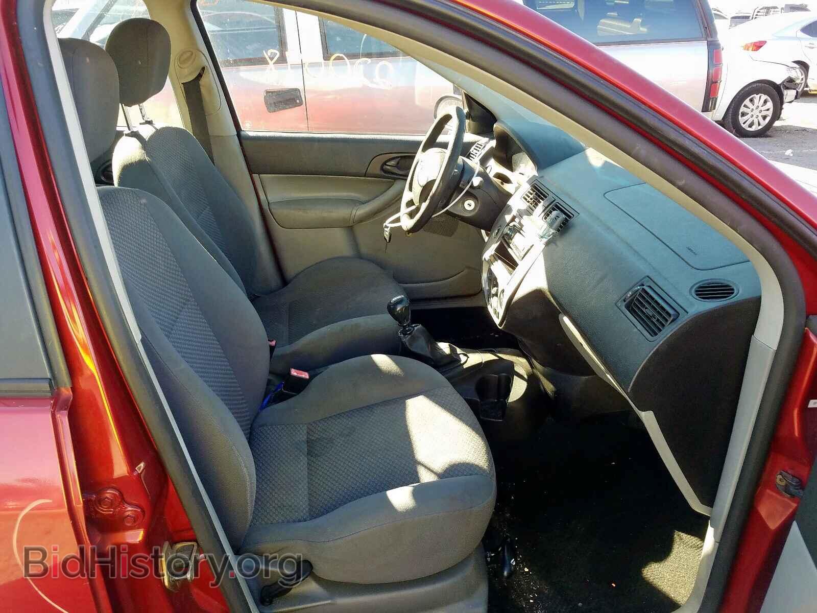2005 FORD FOCUS - VIN: 3FAFP37N75R128516 - Фото 5