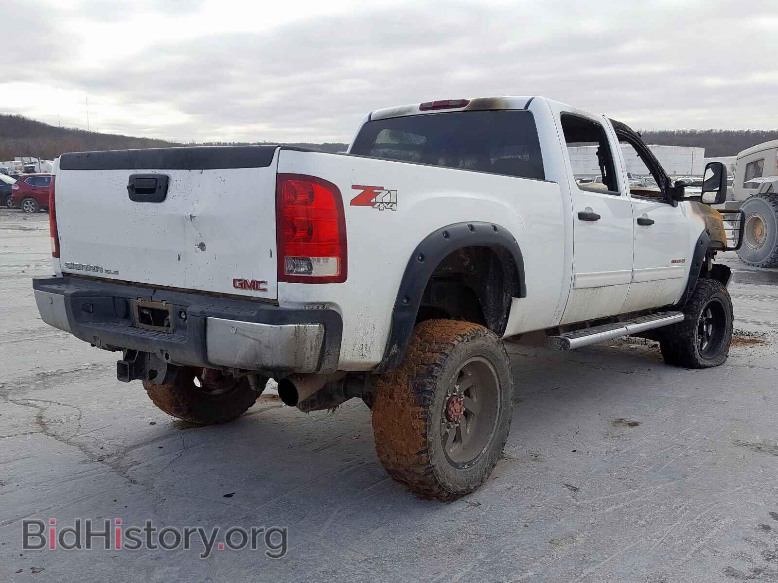 2011 GMC SIERRA - VIN: 1GT120C85BF128539 - Фото 4