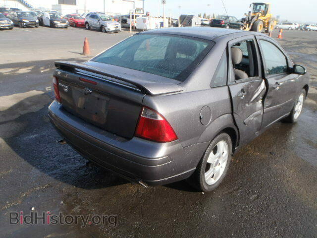 2007 FORD FOCUS - VIN: 1FAHP34N77W360658 - Фото 4