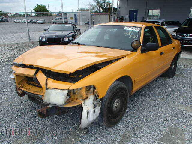 2007 FORD CROWN VIC - VIN: 2FAFP71W77X101720 - Фото 2