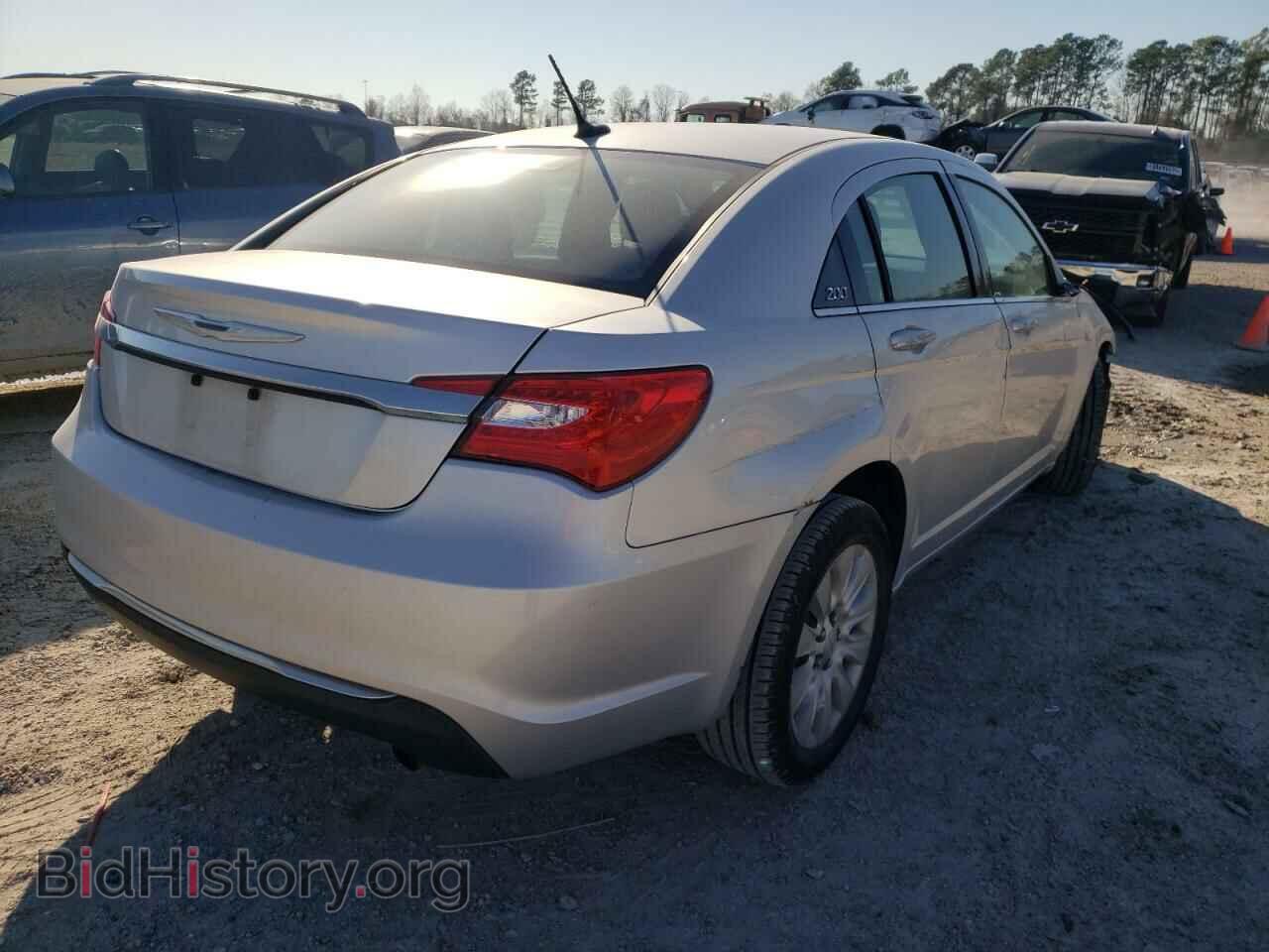 2012 CHRYSLER 200 - VIN: 1C3CCBAB5CN240995 - Фото 4