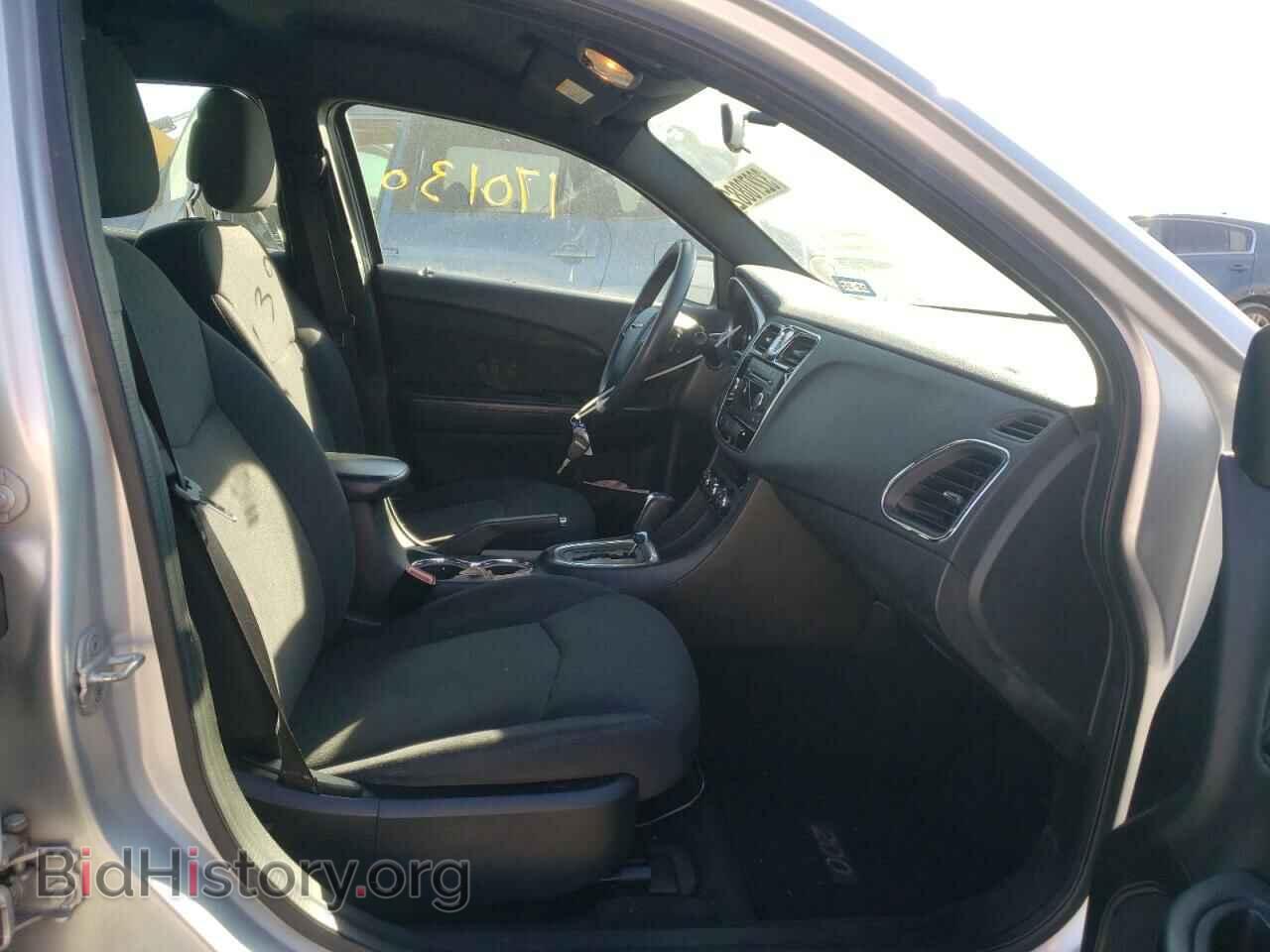 2012 CHRYSLER 200 - VIN: 1C3CCBAB5CN240995 - Фото 5