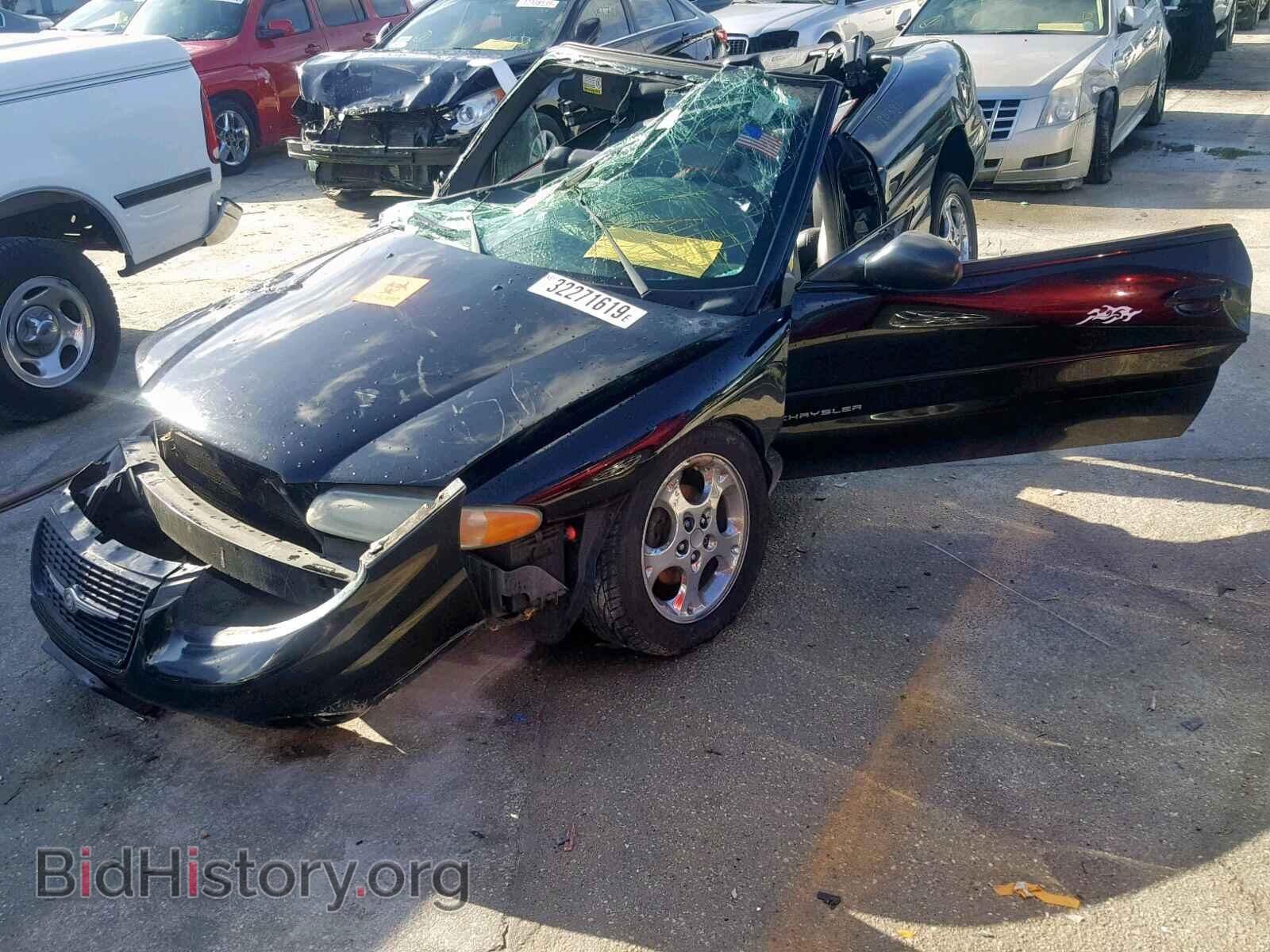 2000 CHRYSLER SEBRING - VIN: 3C3EL55H2YT256801 - Фото 2