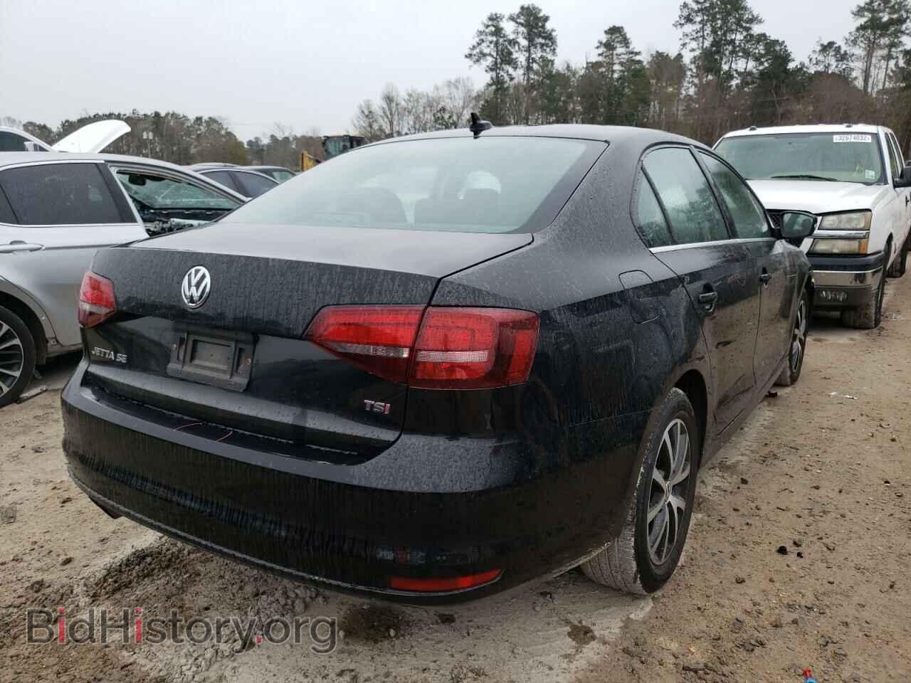 2017 VOLKSWAGEN JETTA - VIN: 3VWDB7AJ8HM362093 - Фото 4