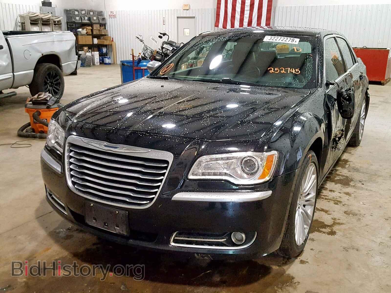2012 CHRYSLER 300 - VIN: 2C3CCACG4CH252745 - Фото 2