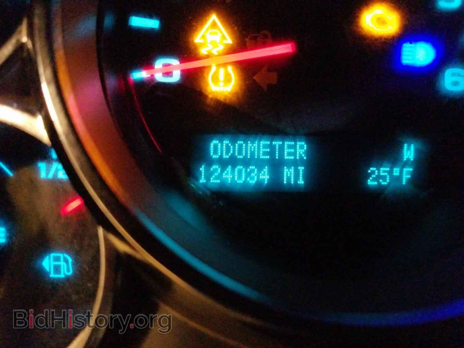 2011 CHEVROLET SILVERADO - VIN: 1GCPKSE36BF210299 - Фото 8